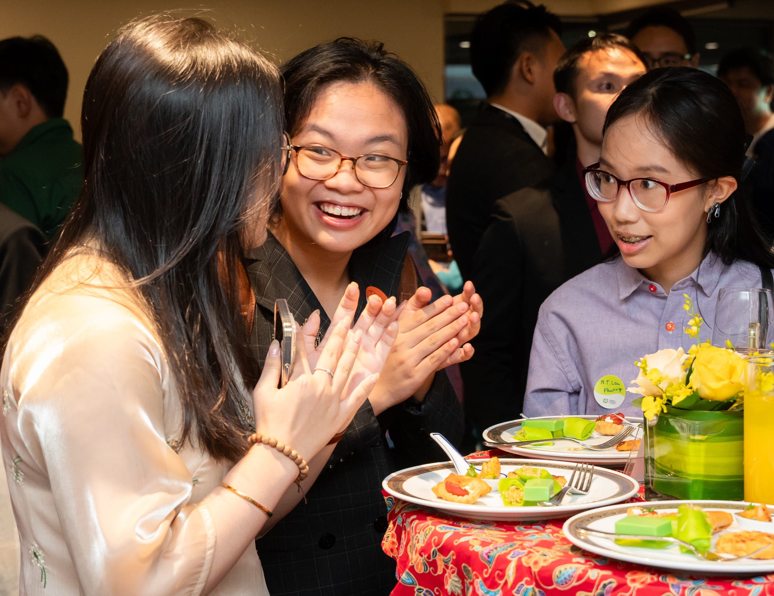 Guests reconnecting with old friends and made new ones over food and drinks